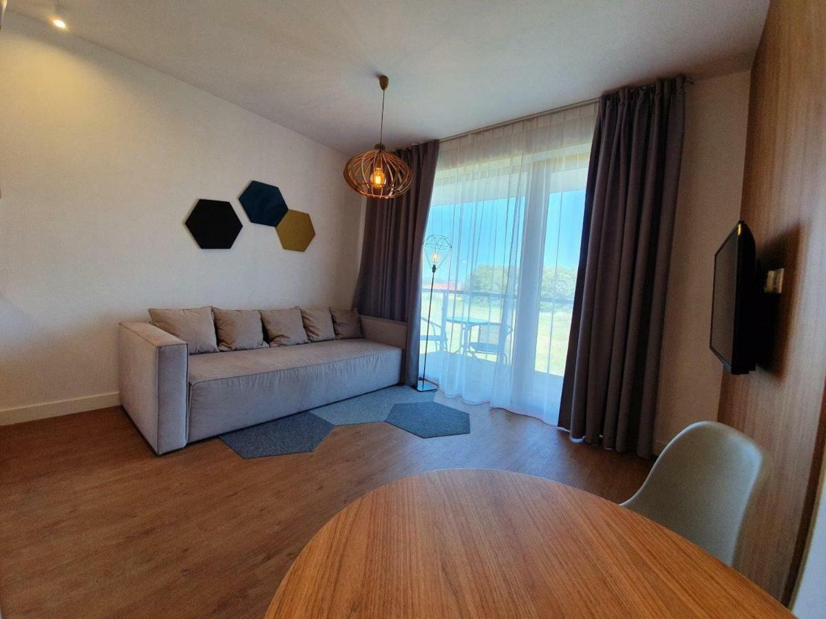 Prywatne Apartamenty W Hotelu - 365Pam Sarbinowo Exterior foto